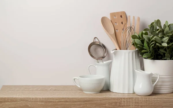 Kuchyňské potřeby a nádobí — Stock fotografie