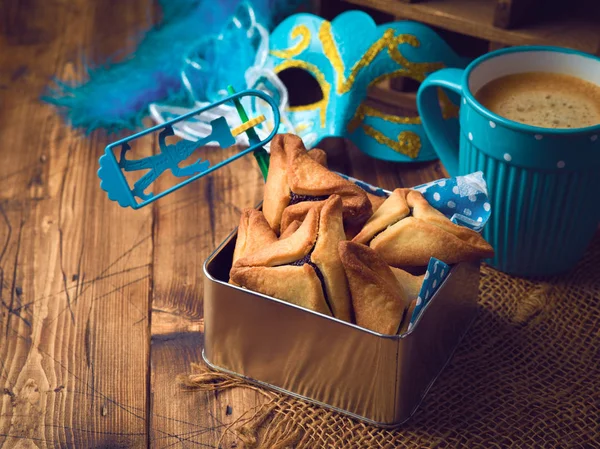 Hamantaschen Biscotti Scatola Sfondo Rustico Con Tazza Caffè Purim Celebrazione — Foto Stock