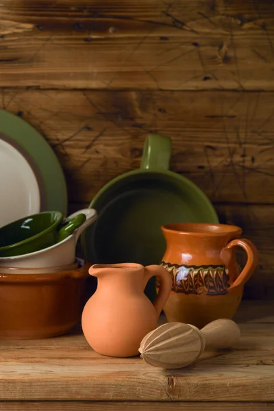 Utensili da cucina e piatti in ceramica — Foto Stock