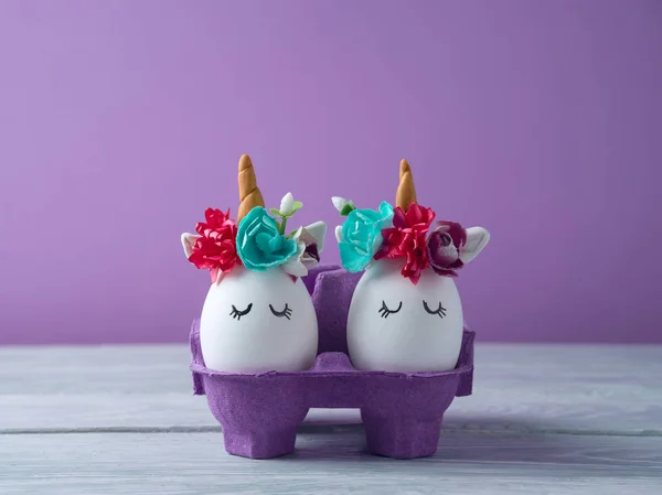 Velikonoční dovolená concept s ručně vyráběné vejce — Stock fotografie