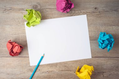 Beyin fırtınası, fikir ya da boş p ile başlamak iş konsepti