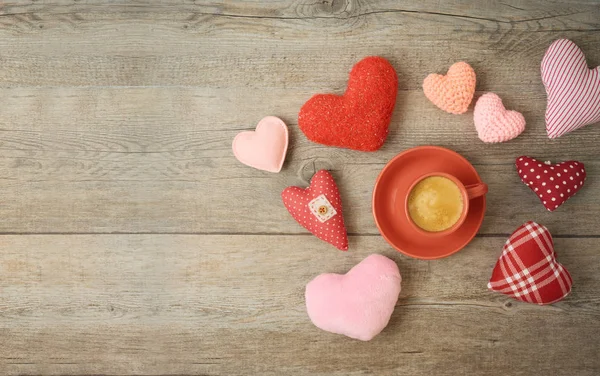 Kalp şekilli sevgililer günü arkaplanı, kahve fincanı ve gif — Stok fotoğraf