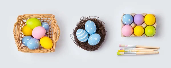 Concepto Vacaciones Pascua Con Decoración Huevos Pascua Organizada Sobre Fondo — Foto de Stock