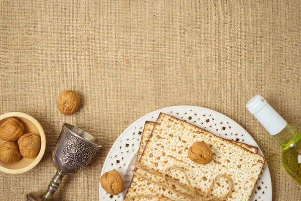 Jewish Holiday Passover Celebration Concept Seder Plate Matzah Wine Bottle — Stock Photo, Image