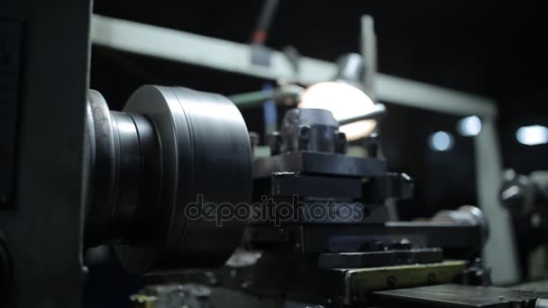 Torno pilling máquina de perforación industrial — Vídeos de Stock