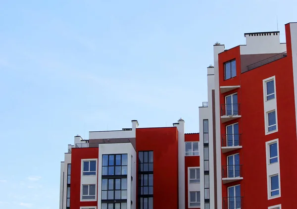새로운 현대 아파트 건물 — 스톡 사진