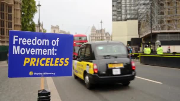 Londres Octubre 2019 Cartel Protesta Del Brexit Por Libertad Movimiento — Vídeo de stock