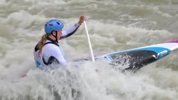 Bratislava Slovakia Circa Agosto 2017 Slow Motion Happy Canoe Slalom — Vídeo de Stock