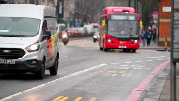 Londres Marzo 2020 Conductor Autobús Londres Con Una Máscara Facial — Vídeo de stock