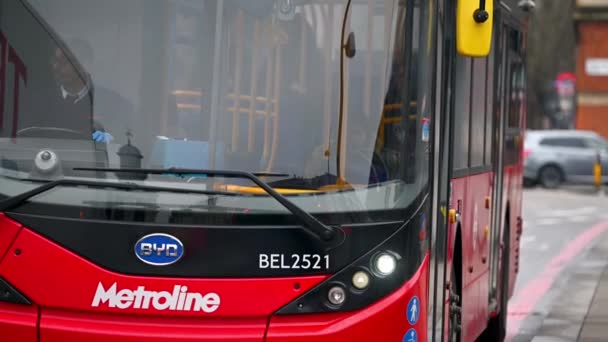 Londres Mars 2020 Conducteur Bus Londonien Portant Des Gants Bleus — Video