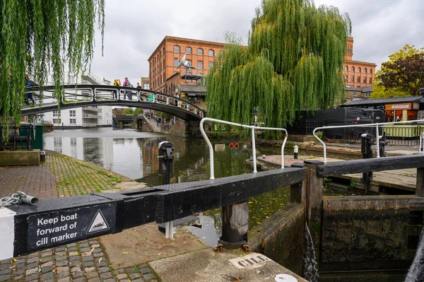 London September 2019 Das Oberste Tor Camden Lock Mit Eiserner — Stockfoto