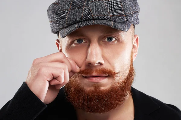 Bearded man in hat. — Stock Photo, Image
