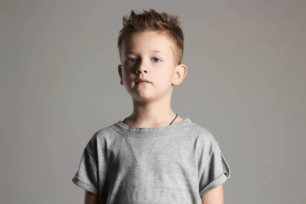 Child.Handsome klein boy.7 jaar oud kind — Stockfoto