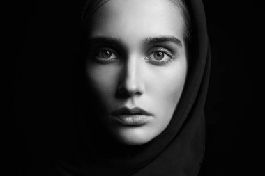başlıklı dini genç woman.beauty Kız