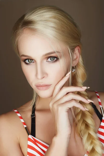 Σέξι κορίτσι ομορφιά μόδα portrait.blond — Φωτογραφία Αρχείου