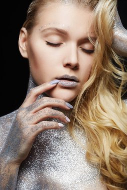 Sparkles olan güzel kadın