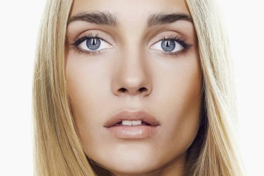 Beautful genç sarışın kadın yüzü