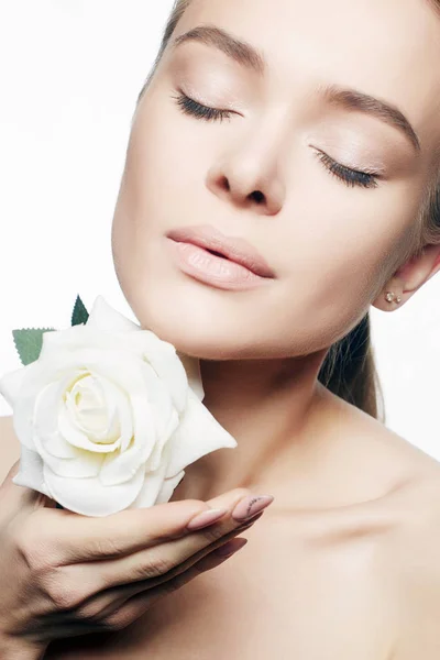 Beautiful Nude Make-up Woman with Flower — Stock Photo, Image