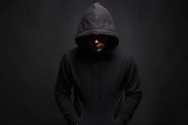 Uomo di Hood. Ragazzo in incognito — Foto Stock