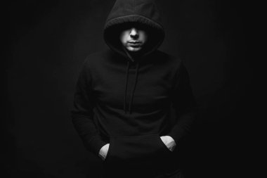 Adam başlıklı. Kapüşonlu sweatshirt çocukta