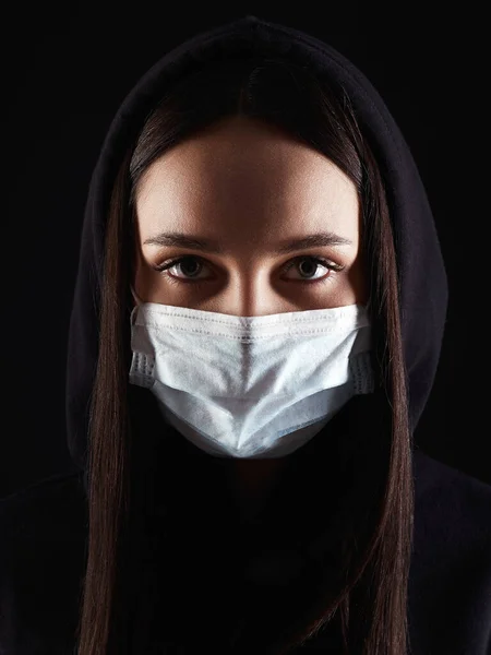 Mujer Máscara Capucha Chica Medicina Máscara Sudadera Con Capucha Epidemia — Foto de Stock