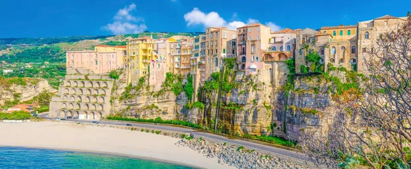 Trrhenian Denizi Nin Tropea Kasabası Sahil Kıyılarının Hava Panoramik Manzarası — Stok fotoğraf