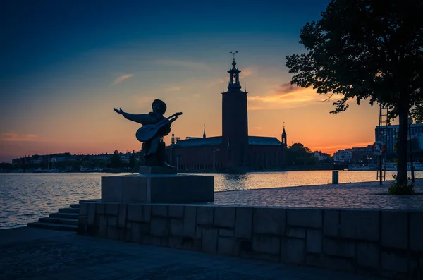 Schweden Stockholm Mai 2018 Silhouette Des Evert Taube Statue Denkmal — Stockfoto