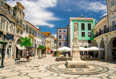Aveiro, Portekiz - 13 Haziran 2017: Tarihi bölgede küçük renkli kare