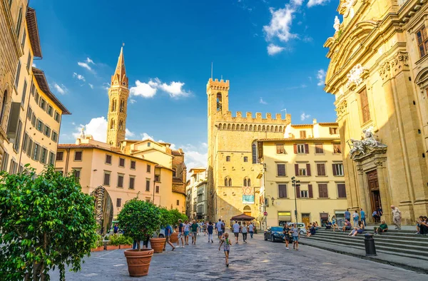 Florence, Italy, 15 вересня 2018: Piazza di San Firenze square with Chiesa San Filippo Neri — стокове фото