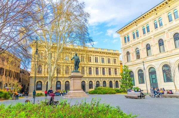 Μπολόνια, Ιταλία, 17 Μαρτίου 2018: Παλάτι Palazzo De Toschi — Φωτογραφία Αρχείου
