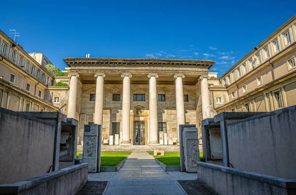 The Museo Lapidario Maffeiano lapidary museum building — Stock Photo, Image