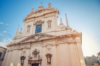 Chiesa Santi Faustino ve Giovita San Faustino Maggiore Roma Katolik Kilisesi