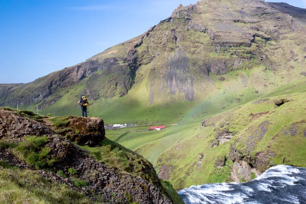 Vue sur le paysage montagneux en Islande — Photo