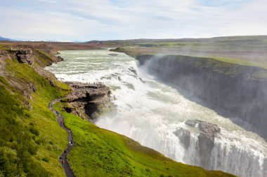İzlanda 'da Gullfoss şelalesi