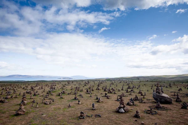 Vista en las llanuras islandesas durante el verano — Foto de Stock