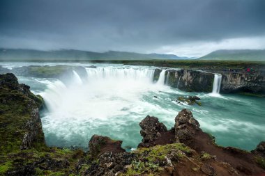 İzlanda'daki Beautifull Godafoss şelale