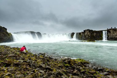 İzlanda'daki Beautifull Godafoss şelale