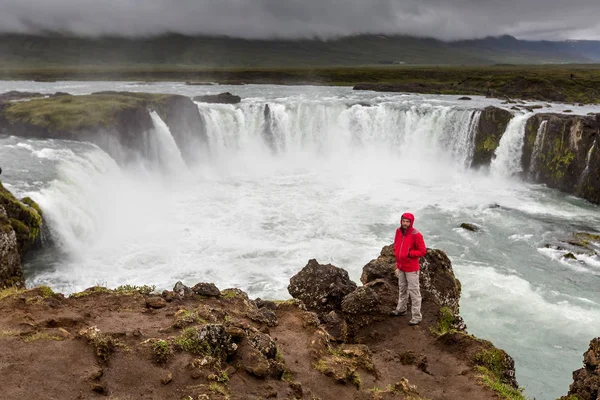 Godafoss gyönyörű vízesés, Izland — Stock Fotó