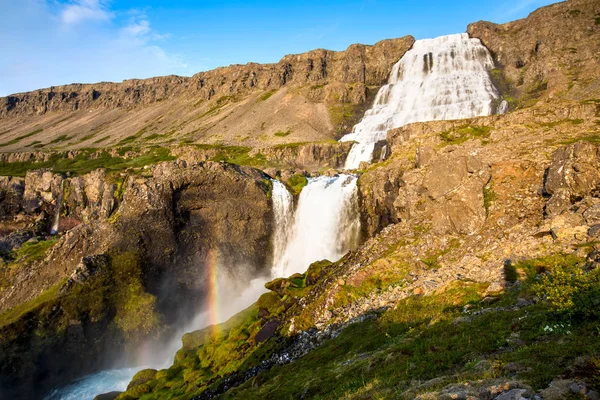 Водопад Большой Дынджанди в Исландии — стоковое фото