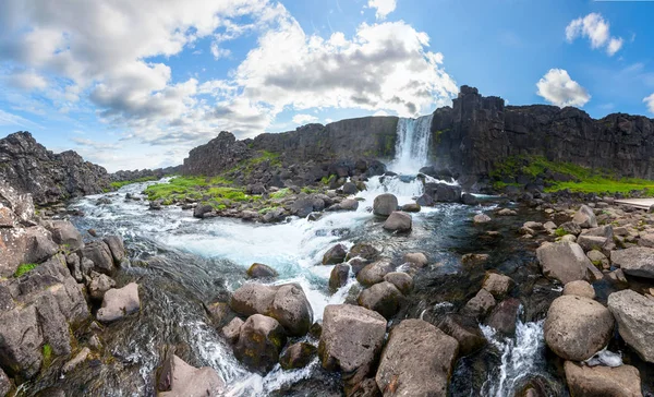 Oxararfoss vodopád v národním parku Thingvellir — Stock fotografie