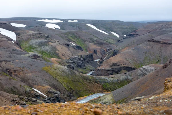 Bekijken van berglandschap in IJsland — Stockfoto