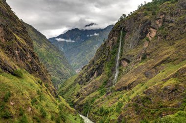 Himalaya Dağları, Nepal Manaslu devre üzerinde Yeşil Vadi 