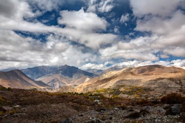 Alt Mustang alanına Annapurna devre Trek Nepal görüntülemek