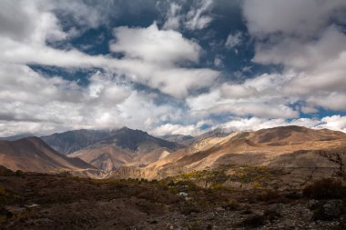 Alt Mustang alanına Annapurna devre Trek Nepal görüntülemek