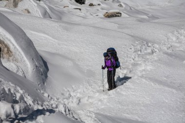 Cho La geçiş yürüyüşçülerin Everest bölgesinde, Nepal geçmek