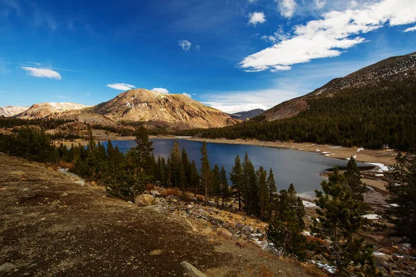 Vistas espetaculares do Parque Nacional de Yosemite no outono, Calif — Fotografia de Stock