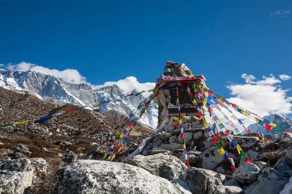 Memorial till alla som dog medan klättra Everest, Khumbu, Nepal — Stockfoto