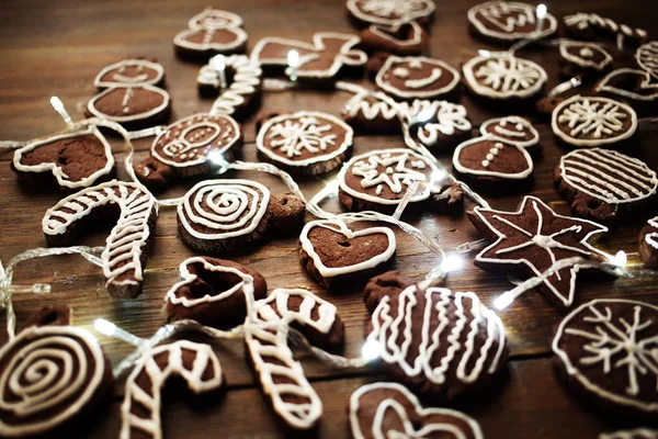 Gingembre de Noël traditionnel maison et biscuits au chocolat déco — Photo