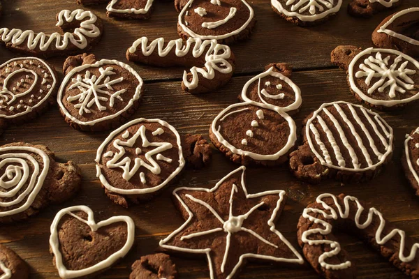 Ginger de Natal caseiro tradicional e biscoitos de chocolate deco — Fotografia de Stock