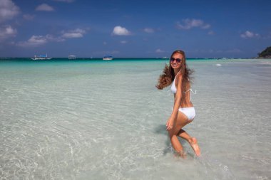 Boracay Adası, Filipinler denizde kadın aittir